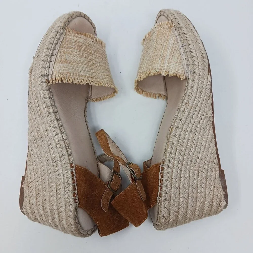 Chocolat Blu Isadora Espadrille Wedge Sandals 9.5 Cream Raffia